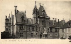 Ataque frontal de CPA Bourges del corazon de Jacques del paladar