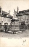 CPA Bourges Statue De Jacques Heart