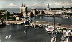 Puerto de CPsM La Rochelle de los yates y de los viajes los barcos