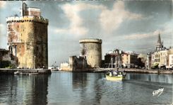 Viajes de CPSM La Rochelle de la entrada del puerto