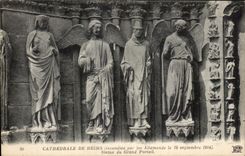 CPA Cathedrale De Rheims Statue of the Large Gate