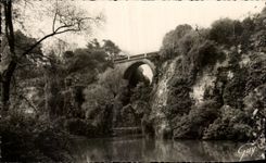 CPSM Paris And Its Wonders the Park of the Chaumont Hillocks the lake and the Bridge