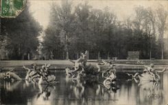 CPA Parc De Versailles Le bassin Du Dragon