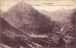 CPA the Pyrenees Cauterets Peguere seen of the Hortense Queen