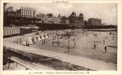 Ataque frontal de CPA Royan y Plage de la marea baja de Foncilion