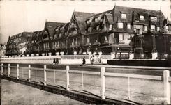 CPA Deauville La Plage Normandy Hotel Vu Des Jardins Du Casino