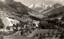 CPA Supports Les Bains View