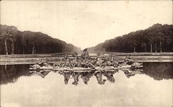 CPA Parc De Versailles Le Lassin d'Apollon et le canal 