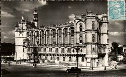 CPSM Le Chateau de St Germain Vue d'ensemble sur la Place du Chateau Generale view on the Place of the Chateau