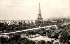 CPA Paris Vue sur la Tour Eiffel