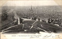 CPA Rouen View taken of the Dimension Sainte Cathedral