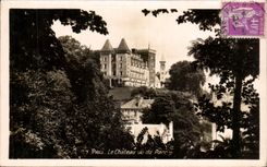 CPA Pau Le Chateau vu du Parc