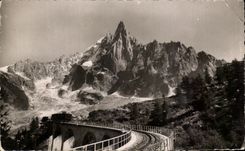 CPA Chamonix Mont Blanc Viaduct of Montenvers and I' Aiguille Thickly
