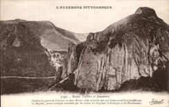 CPA Picturesque Auvergne Rocks Tuiliere and Sanadoire During the war of One hundred