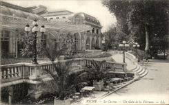 CPA Vichy Le Casino Un Coin de la Terrasse