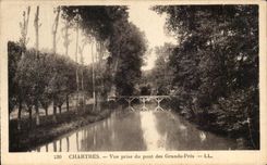 CPA Chartres Seen from of the bridge of Large Near