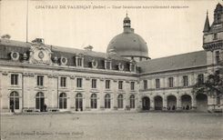 CPA Chateau De Valencay Interior Court lately restauree
