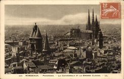 CPA Bordeaux Panorama the Cathedral And the Large Bell