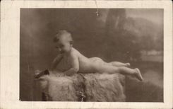 Bebe verdadero del nino de la foto