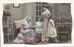 Mujer mayor y ninos de la fantasia de CPA