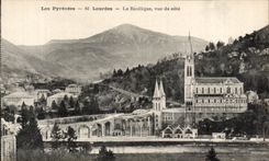 CPA the Pyrenees Lourdes the Basilica Seen Of dimension
