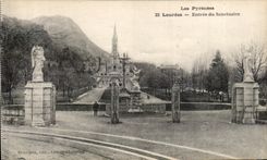 CPA the Pyrenees Lourdes Entrance Of the Sanctuary