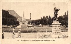CPA Lourdes Holy Michel And the Basilica