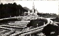 CPA Lourdes the Illuminee Basilica and the Procession with the Torches