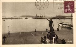 CPA Small Tables Of Provence Toulon the Cronstadt Quay
