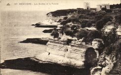 CPA Meschers Caves and the Cliff