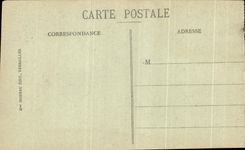 CPA Chateau de Versailles Vur sur la Place d'Armes Statues des Generaux de l'Empire Castl of versailles view on the Plac