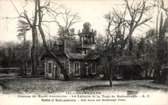 CPA Versailles Hamlet of Marie Antoinette Dairy and the Tower of Malbourgh
