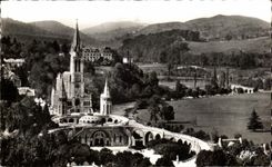 CPA Lourdes the basilica Seen Of the Castle Fort