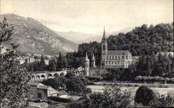 CPA Lourdes the Basilica And Mountains