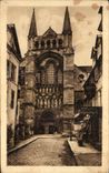 CPA Lisieux the Street of Paradise Gate of the Cathedral Saint Pierre