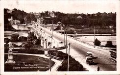 CPA Tours Square Rabelais et pont Wilson