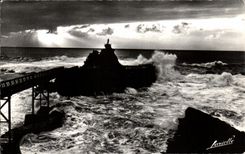 CPA Biarritz Soleil Couchant Au Rocher De La Vierge