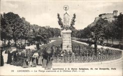 CPA Lourdes the Virgin couronnee and the Castle Fort
