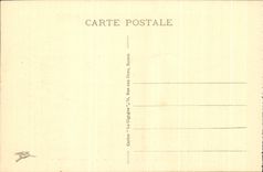 CPA the Cathedral of Rouen Old women Houses to the foot of the Tower Saint Romain