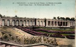 CPA Versailles Le Palais Du Grand Trianon Le Peristyle Et Les Jardins
