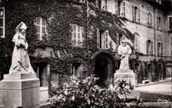 CPA Beaune el monumento del hotel del canciller Nlcolas Rallin y De Guigone De Salins se derrumba