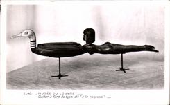 CPA Musee Of Louvre Cuiller has make-up of the type called to the Egypt Swimmer