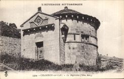 CPA Picturesque Auvergne Chambon on Lake the Baptistry