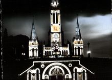 CPA Lourdes the Illuminee Basilica