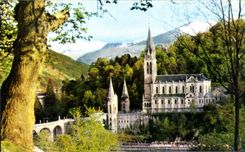 MODERN CARD Lourdes the Basilica and the Peak of the jer