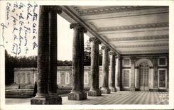 CPA Versailles Le Grand Trianon Le Penistyle