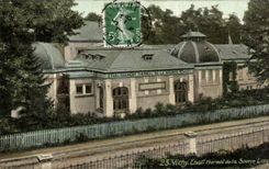 CPA Vichy Etablissement thermal de la Source Lardy 