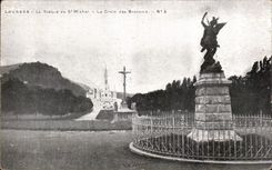 CPA Lourdes Statue of St Michel the Cross of the Breton ones