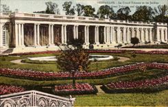 CPA Versailles Le Grand Trianon et les Jardins