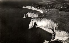 CPSM Etretat View On the Gates